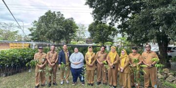 37 Ribu Bibit Buah Ditebar di Sungai Kunjang, Ananda Emira Moeis Ajak Warga Rawat Alam